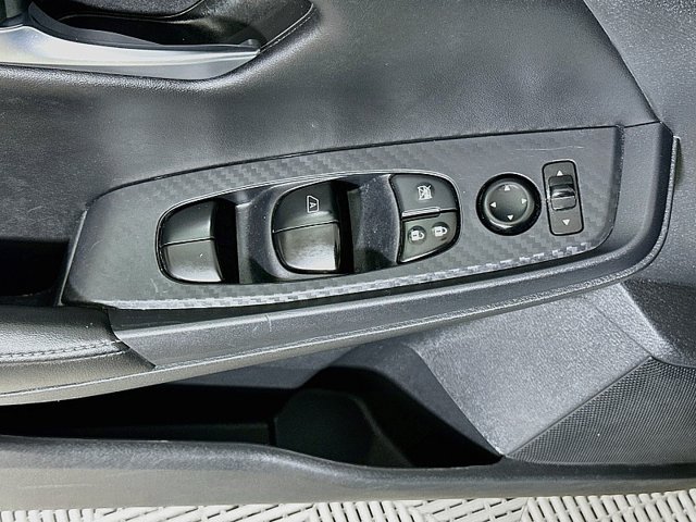 Used 2024 Nissan Sentra SV FWD image 18