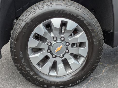 New 2026 Chevrolet Silverado 2500 Custom w/ Custom Value Package AWD/4WD image 31