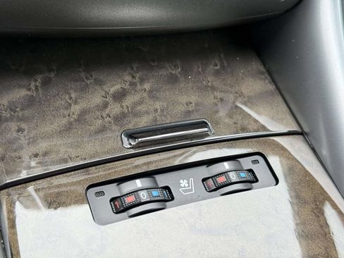 Used 2010 Lexus IS 350C RWD image 24
