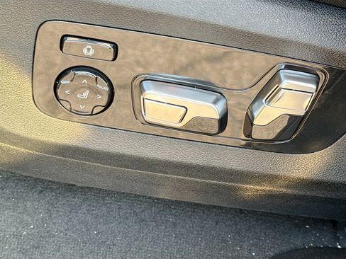 New 2026 BMW X6 M60i image 25