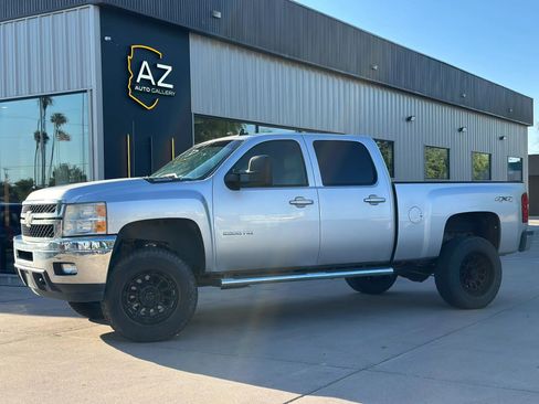 Used 2011 Chevrolet Silverado 2500 LTZ w/ LTZ Plus Package AWD/4WD image 1