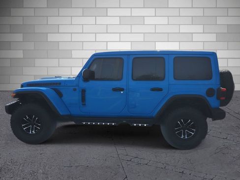 Used 2024 Jeep Wrangler Unlimited Rubicon AWD/4WD image 2
