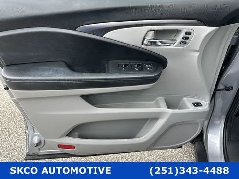 Used 2022 Honda Pilot Special Edition image 12