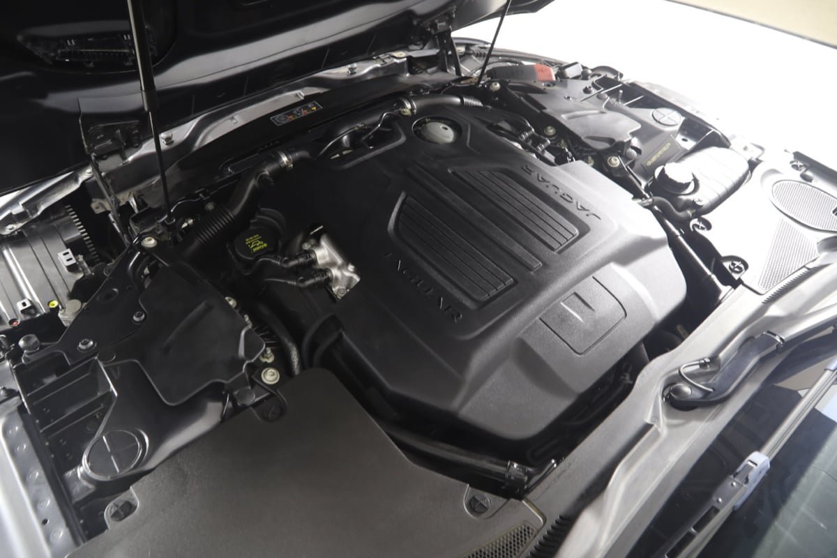 Used 2021 Jaguar F-TYPE R-Dynamic AWD/4WD image 21