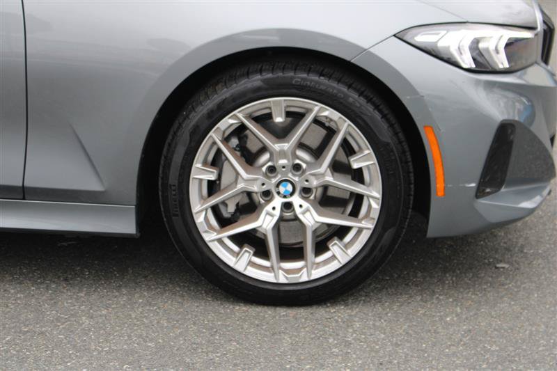 Used 2025 BMW 330i Sedan RWD image 10