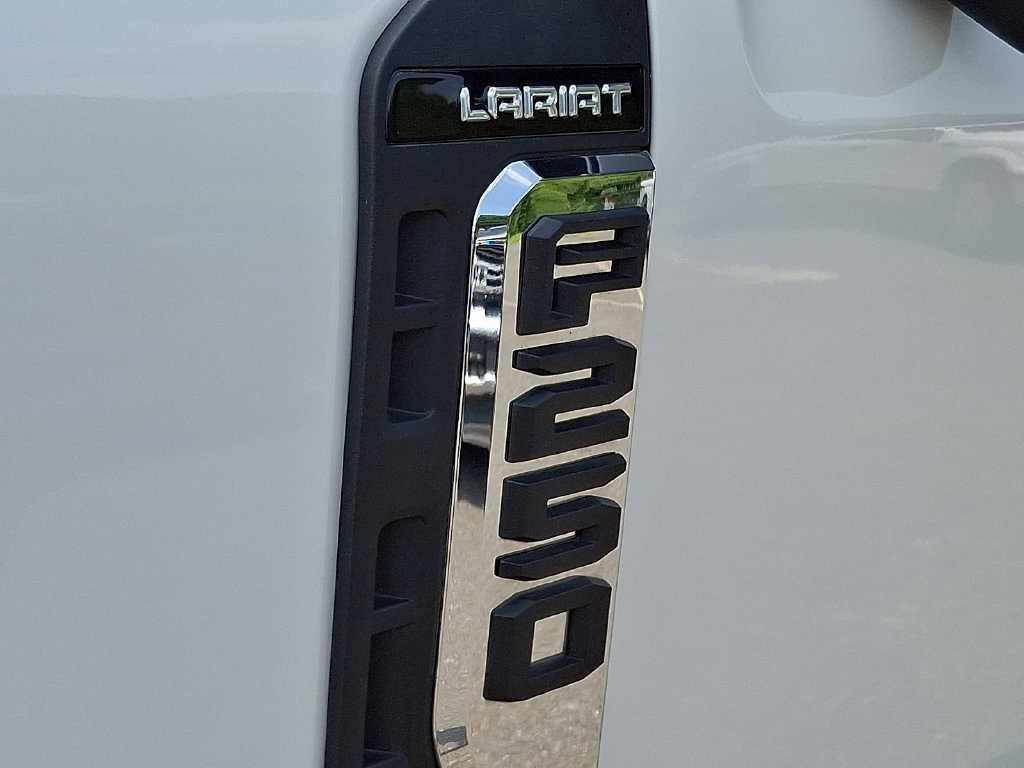 Used 2023 Ford F250 Lariat w/ Chrome Package AWD/4WD image 32