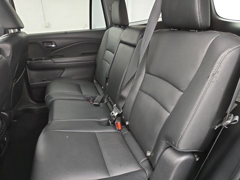 Used 2022 Honda Pilot Touring image 15