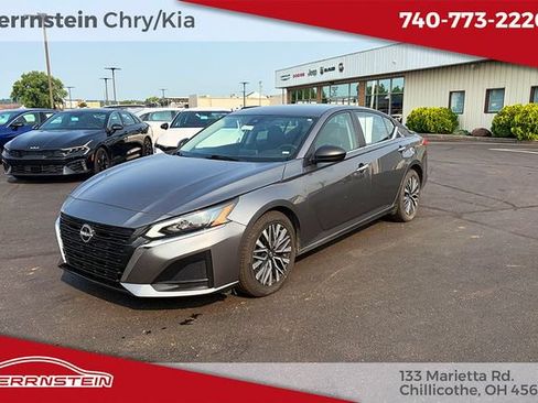 Used 2024 Nissan Altima 2.5 SV FWD image 3