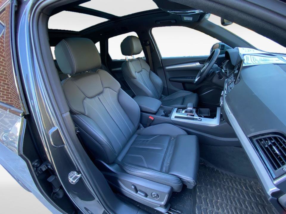 Used 2024 Audi Q5 2.0T Premium AWD/4WD image 28