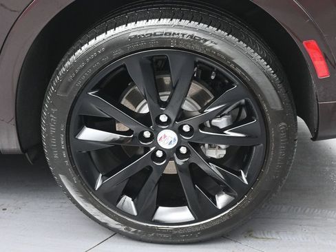 Used 2023 Buick Envision Avenir AWD/4WD image 11