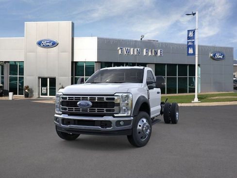 New 2025 Ford F450 XLT w/ XLT Value Package image 2