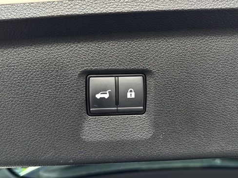 Certified 2025 INFINITI QX60 Luxe w/ Black Edition image 29