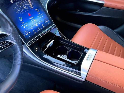 Used 2024 Mercedes-Benz C 300 Sedan image 16