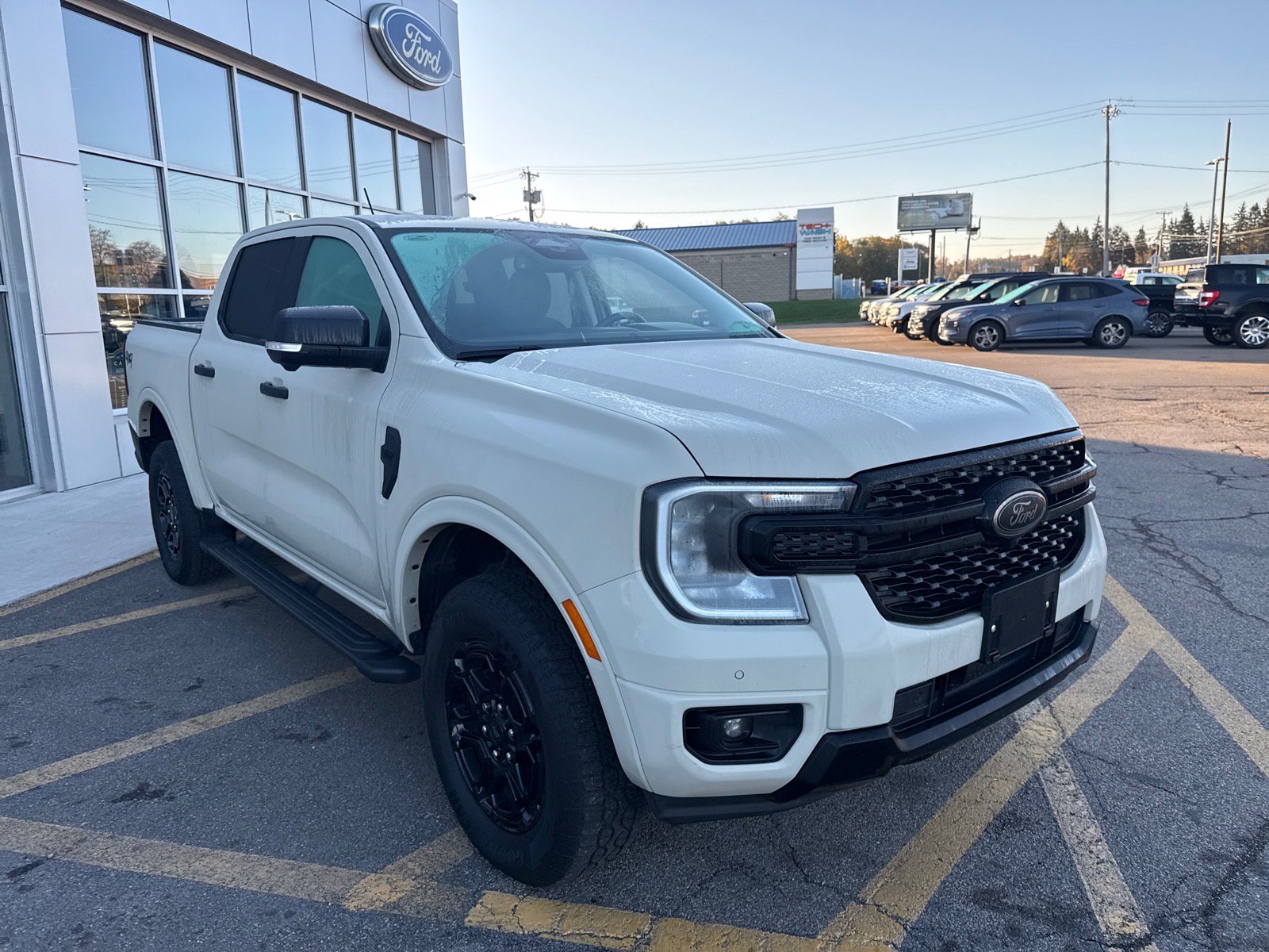 Used 2025 Ford Ranger XLT w/ Equipment Group 301A High AWD/4WD image 8
