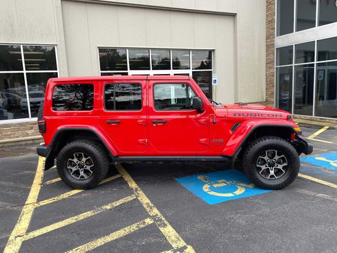 Used 2018 Jeep Wrangler Unlimited Rubicon AWD/4WD image 14