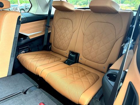 New 2026 BMW X7 xDrive40i image 15