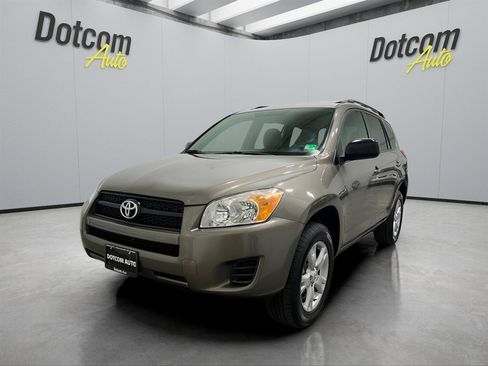 Used 2012 Toyota RAV4 4WD image 2