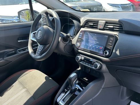 Used 2024 Nissan Versa SR FWD image 14