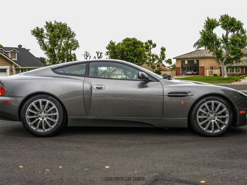 Used 2002 Aston Martin Vanquish RWD image 9
