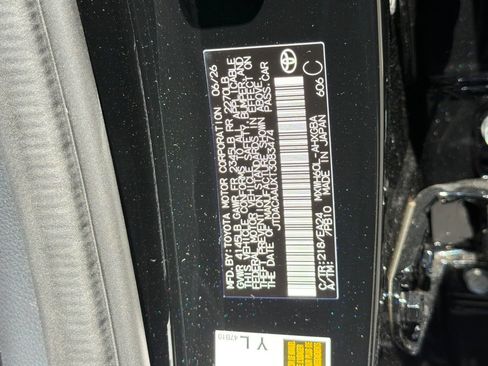 New 2026 Toyota Prius FWD image 34