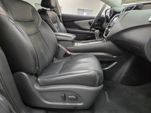 Used 2015 Nissan Murano Platinum w/ Platinum Technology Package FWD image 12
