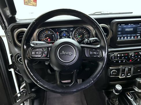 Used 2020 Jeep Wrangler Sport AWD/4WD image 11