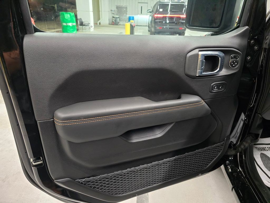 New 2026 Jeep Wrangler Unlimited Sahara AWD/4WD image 12