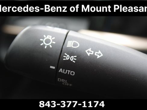 Used 2023 Toyota Crown Limited image 27