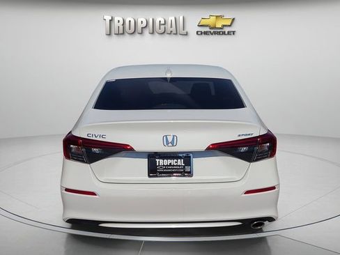 Used 2023 Honda Civic Sport image 4
