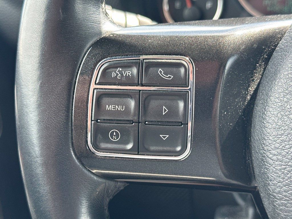 Used 2017 Jeep Wrangler Unlimited Sahara AWD/4WD image 22