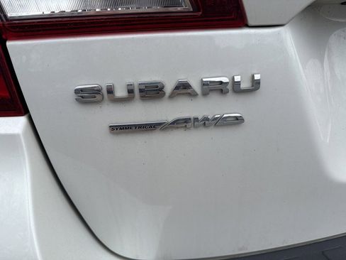 Used 2018 Subaru Outback 3.6R Limited image 11