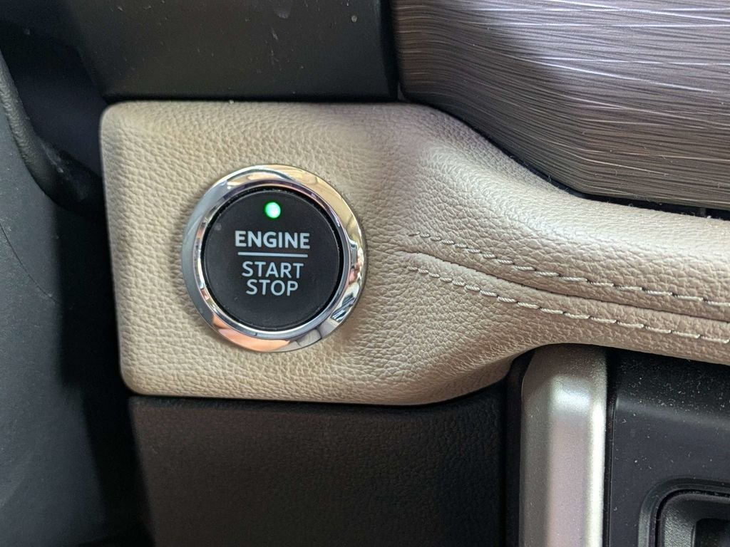 Used 2022 Ford Expedition Limited RWD image 34
