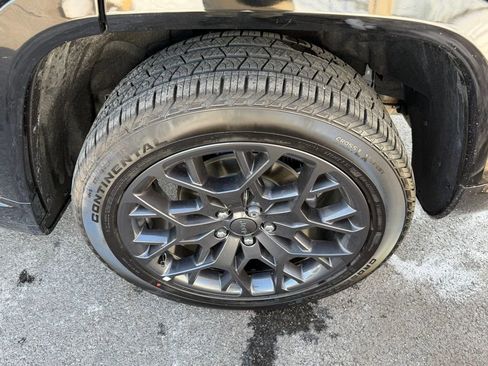 Certified 2025 Jeep Grand Cherokee Summit w/ Adv Protech Group IV image 13