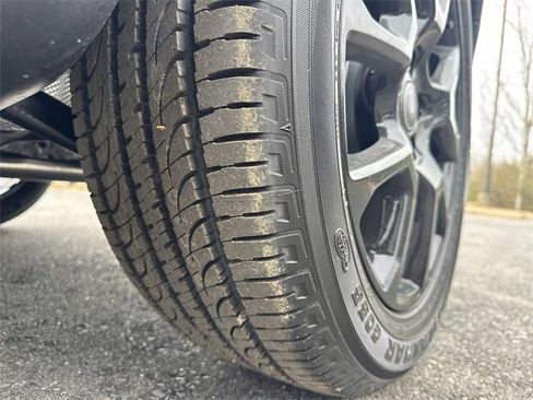 New 2026 Jeep Compass Latitude image 18