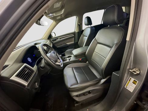 Used 2022 Volkswagen Atlas SE image 13