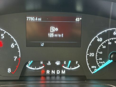 Used 2023 Ford Transit 250 Medium Roof image 4