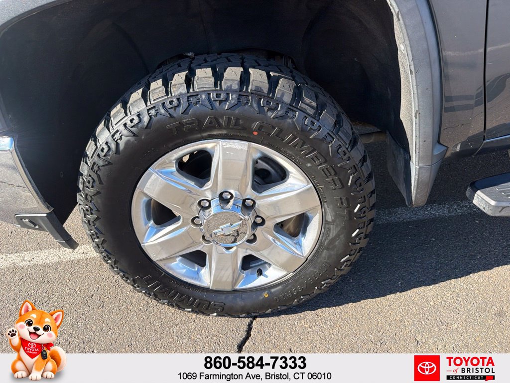 Used 2020 Chevrolet Silverado 3500 LTZ w/ LTZ Premium Package AWD/4WD image 13