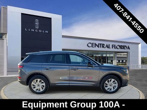 Used 2021 Lincoln Corsair FWD image 2