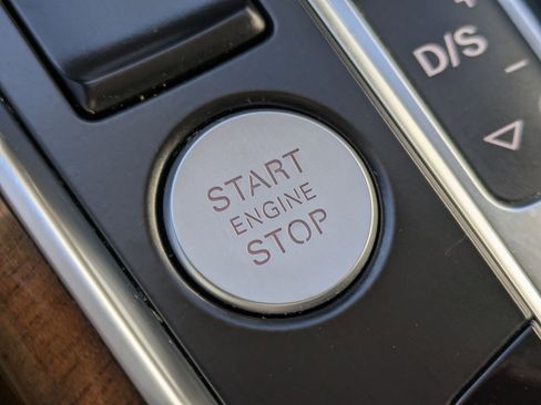 Used 2016 Audi Q5 2.0T Premium Plus w/ Technology Package image 22