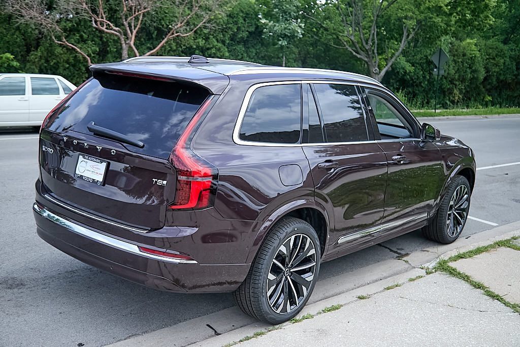 New 2026 Volvo XC90 T8 Plus w/ Protection Package AWD/4WD image 9