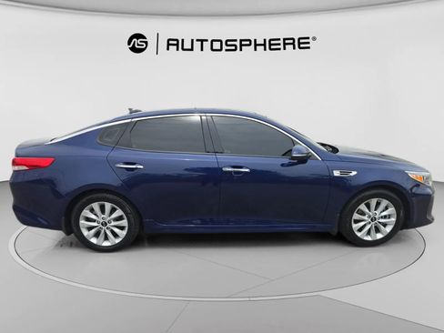 Used 2018 Kia Optima EX w/ Technology Package FWD image 11