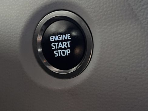 Used 2025 Toyota Corolla SE FWD image 23