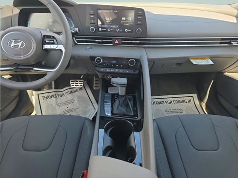 New 2026 Hyundai Elantra SEL Sport Premium FWD image 12