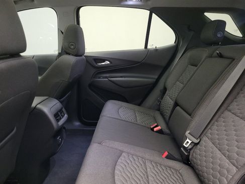 Used 2020 Chevrolet Equinox LT image 18