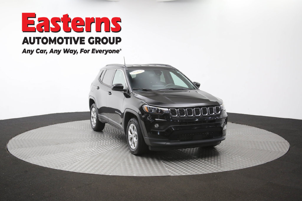 Used 2024 Jeep Compass Latitude AWD/4WD image 51