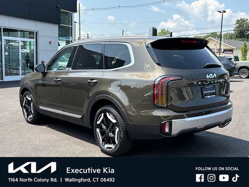 Certified 2024 Kia Telluride EX AWD/4WD image 2