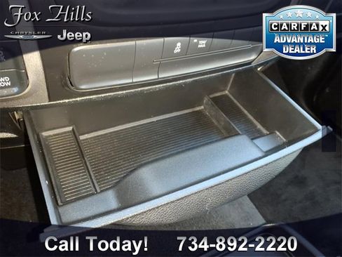 Used 2017 RAM 1500 Express image 22