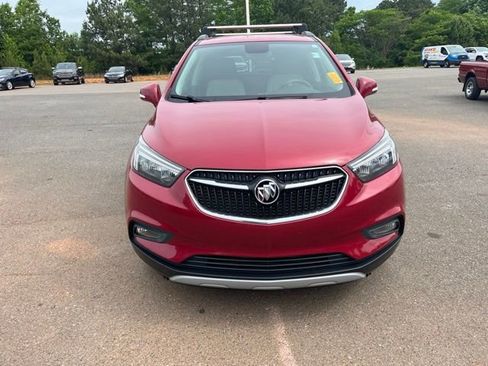 Used 2019 Buick Encore Sport Touring FWD image 3