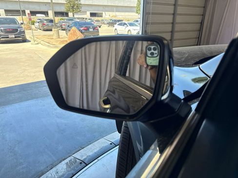 Used 2024 Hyundai Palisade Limited AWD/4WD image 19