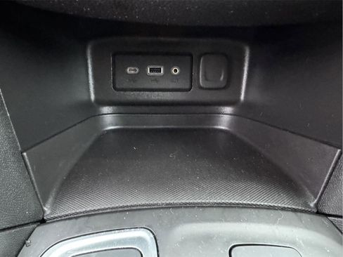 Used 2022 Chevrolet Equinox LT image 24